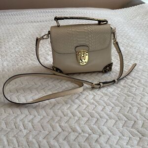 Zooler Elegant Cream and Gold Handbag